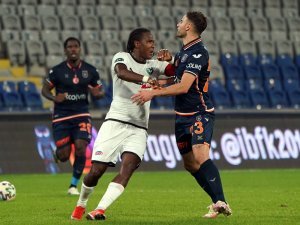 Başakşehir-denizlispor Maçı Sonrası Gerginlik
