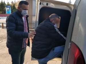 Sokak Ortasında Genç Kadını Bıçakladı