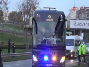 Fenerbahçe Ve Beşiktaş, Stada Ulaştı
