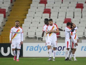 Süper Lig: Sivasspor: 0 - Göztepe: 1 (Maç Sonucu)