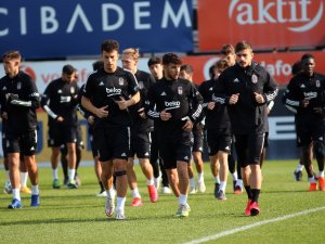 Beşiktaş’ta Vida Takımla Çalıştı