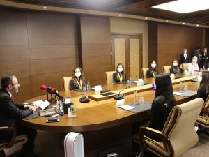 Bakan Kasapoğlu Cimnastiğin Altın Kızları İle Bir Araya Geldi