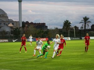 A Milli Kadın Futbol Takımı, Rusya’ya 2-1 Mağlup Oldu
