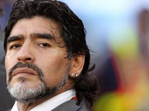 Savcılık Soruşturması Kapsamında Maradona’nın Psikiyatristinin Evine Baskın Düzenledi