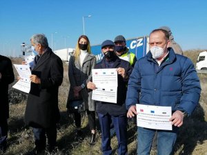 Bulgaristan’da Nakliyecilerden Uzun Süren İşlemlere Karşı Protesto