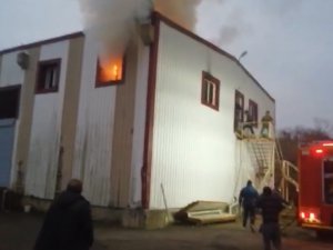Trabzon’da Soğuk Hava Deposunda Yangın