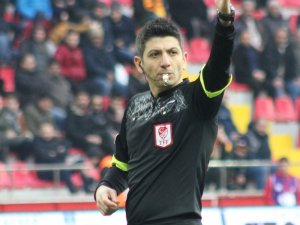 Yaşar Kemal Uğurlu İlk Kez Göztepe-kayserispor Maçı Yönetecek