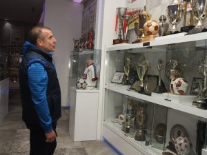 Abdullah Avcı, Trabzonspor Şamil Ekinci Müzesi’ni Ziyaret Etti