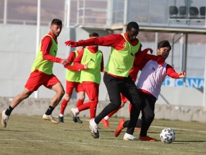 Sivasspor’da Hakan Arslan Çalışmalara Başladı