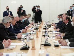 Lavrov, Ermeni Mevkidaşı Ayvazyan İle Dağlık Karabağ’ı Görüştü