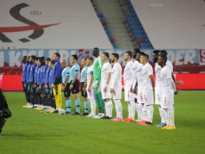 Süper Lig: Trabzonspor: 1 - Dg Sivasspor: 0 (İlk Yarı)