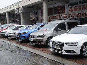İkinci El Otomobil Fiyatları Düşüyor, Fakat Alıcı Yok
