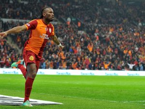 Drogba, Webo Ve Demba Ba’ya Teşekkür Etti