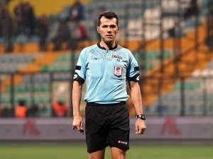 Kayserispor-trabzonspor Maçını Burak Şeker Yönetecek