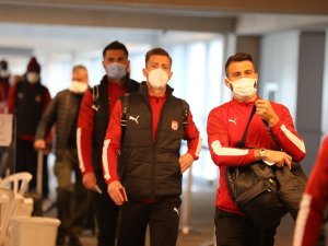 Sivasspor, Maccabi Maçı İçin İsrail’e Ulaştı