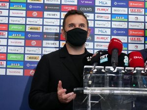 "Futbolun Dışarda Kaldığı, İnsanlığın İçeriye Alındığı Anlamlı Bir Gece Yaşadık"