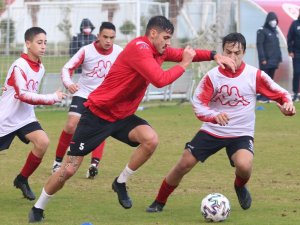 Antalyaspor’da Bahadır Ve Doğukan’a Özel Antrenman