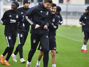 Beşiktaş 2 Eksikle Hazırlıklarına Devam Etti