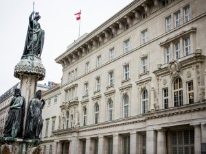 Avusturya’da İlkokullardaki Başörtüsü Yasağı Kaldırıldı