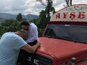 Köksal Baba’nın Hayali Gerçek Oldu; Kırmızı Kamyonetine Kavuştu