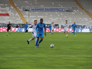 Süper Lig: Bb Erzurumspor: 0 - Gençlerbirliği: 0 (İlk Yarı)