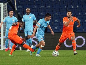 Süper Lig: Medipol Başakşehir: 0 - Gaziantep Fk: 0 (Maç Devam Ediyor)