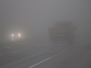 Bolu Dağı’nda Sis Görüş Mesafesini 10 Metre Düşürdü