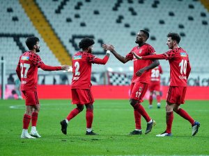 Ziraat Türkiye Kupası: Beşiktaş: 2 - Tarsus İdman Yurdu: 0 (İlk Yarı)