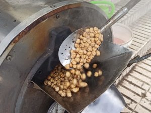 Sokağa Çıkma Kısıtlamaları Kuruyemişe Olan Talebi Artırdı