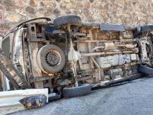 Gümüşhane’de Ambulans Kaza Yaptı: 2 Sağlıkçı Yaralandı