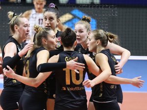 Lider Vakıfbank’tan 22. Galibiyet