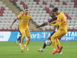 Antalyaspor, Sahasında Karşılaştığı Kayserispor’u 2-0 Mağlup Etti