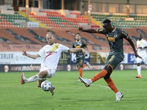 Süper Lig: Aytemiz Alanyaspor: 1 - Yeni Malatyaspor: 1 (Maç Sonucu)