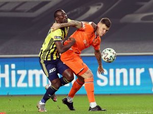 Süper Lig: Fenerbahçe: 0 - Başakşehir: 1 (Maç Devam Ediyor)