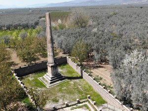 İznik’teki Dikilitaş, 2 Bin Yıldır Ayakta