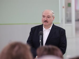 Belarus Devlet Başkanı Lukaşenko: “Korona Virüs Aşısı Olmayacağım”