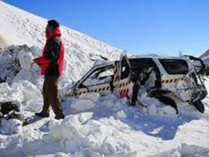 Tahran’da Çığ: 8 Ölü