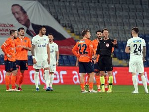 Süper Lig: Başakşehir: 0 - Kasımpaşa: 0 (Maç Devam Ediyor)