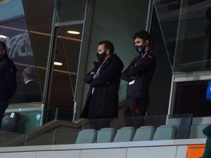 Okan Buruk, Kasımpaşa Maçını Locadan İzliyor