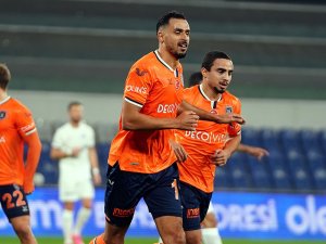 Başakşehir’de Chadli İlk Golünü Attı