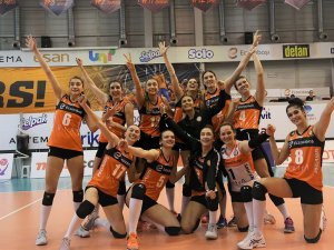 Sultanlar Ligi: Eczacıbaşı Vitra: 3 - Beşiktaş: 0