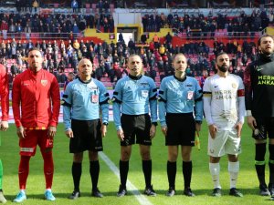 Başkentte Cüneyt Çakır Düdük Çalacak