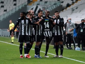 Beşiktaşlı Futbolcular Aboubakar’ı Unutmadı