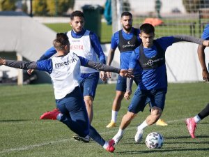 Trabzonspor, Fatih Karagümrük Maçı Hazırlıklarına Başladı