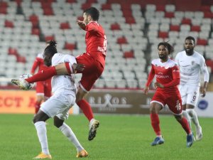 Ft Antalyaspor: 0 - Atakaş Hatayspor: 5 (İlk Yarı)
