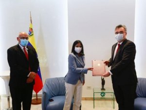 Venezuela 10 Milyon Sputnik V Aşısı Alacak