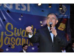 Milli Savunma Bakanı İsmet Yılmaz Sivas’ta