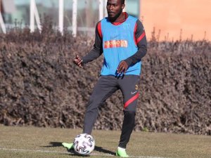 Attamah Beşiktaş Maçında Yok