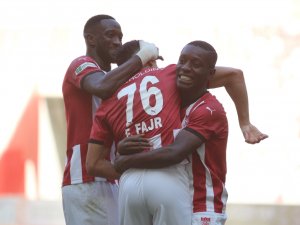 Max Gradel 4. Golünü Attı
