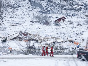 Norveç’teki Heyelanda 3. Kişinin Cansız Bedenine Ulaşıldı